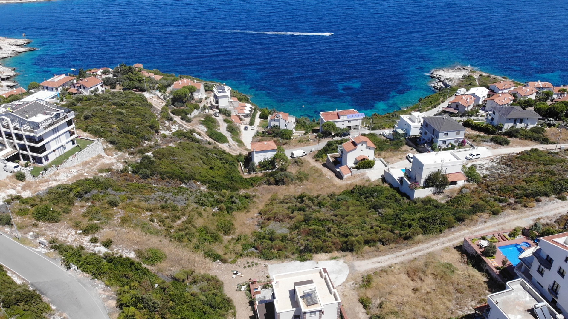 İskele 527 Ada 3 ve 12 Parseller 550 M2 Arsa Burgazarkası